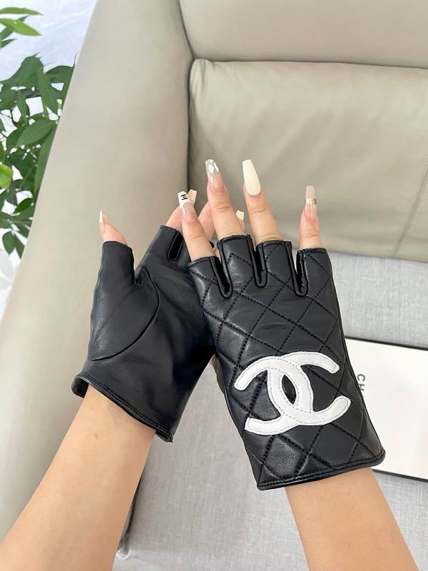 Chanel gloves hm124